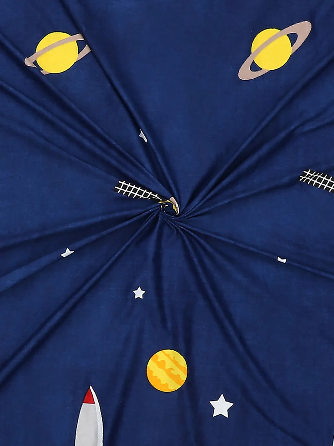 120 GSM  Polyester Double Bed Bedsheet with 2 Pillow Covers