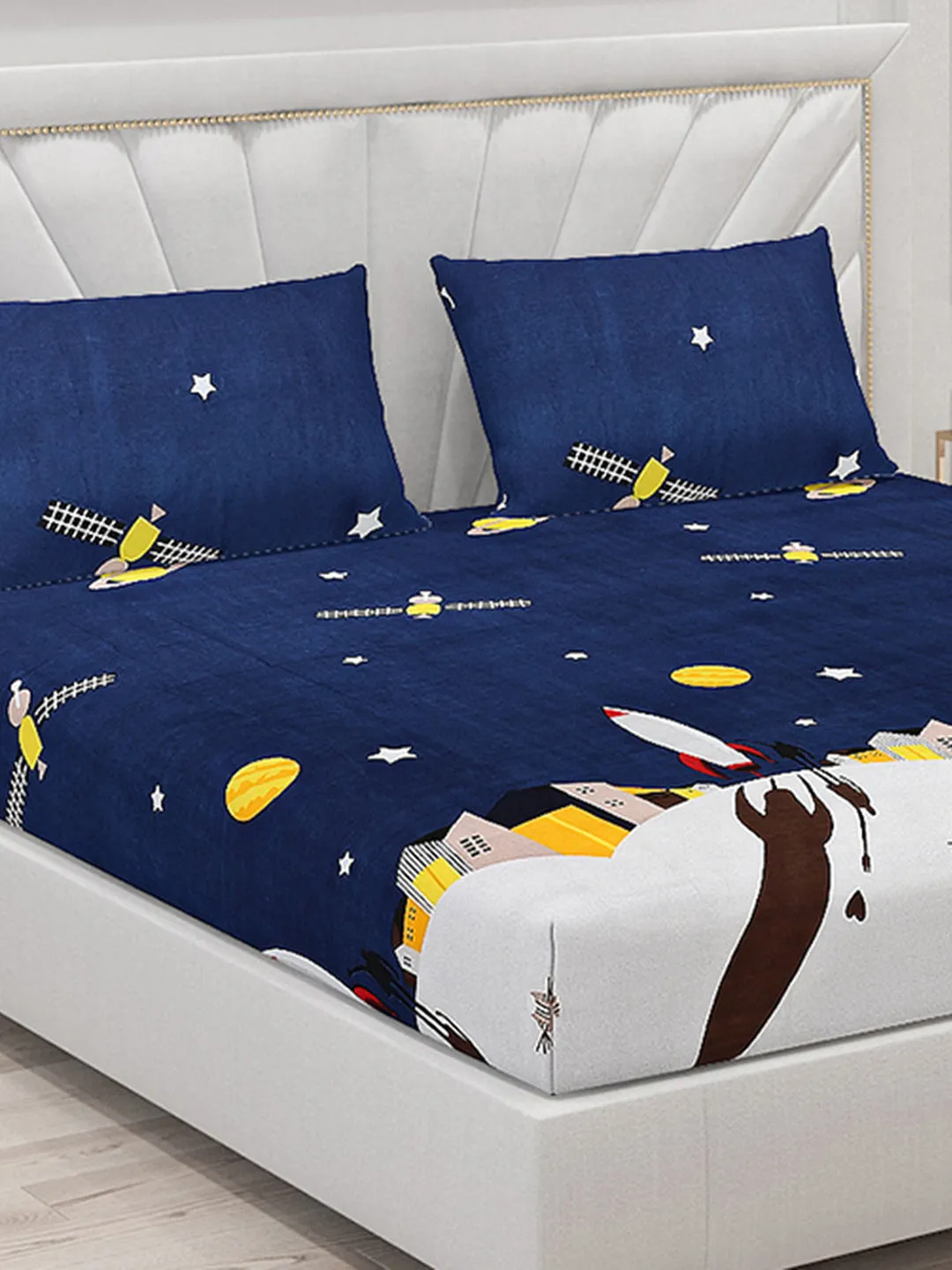 120 GSM  Polyester Double Bed Bedsheet with 2 Pillow Covers