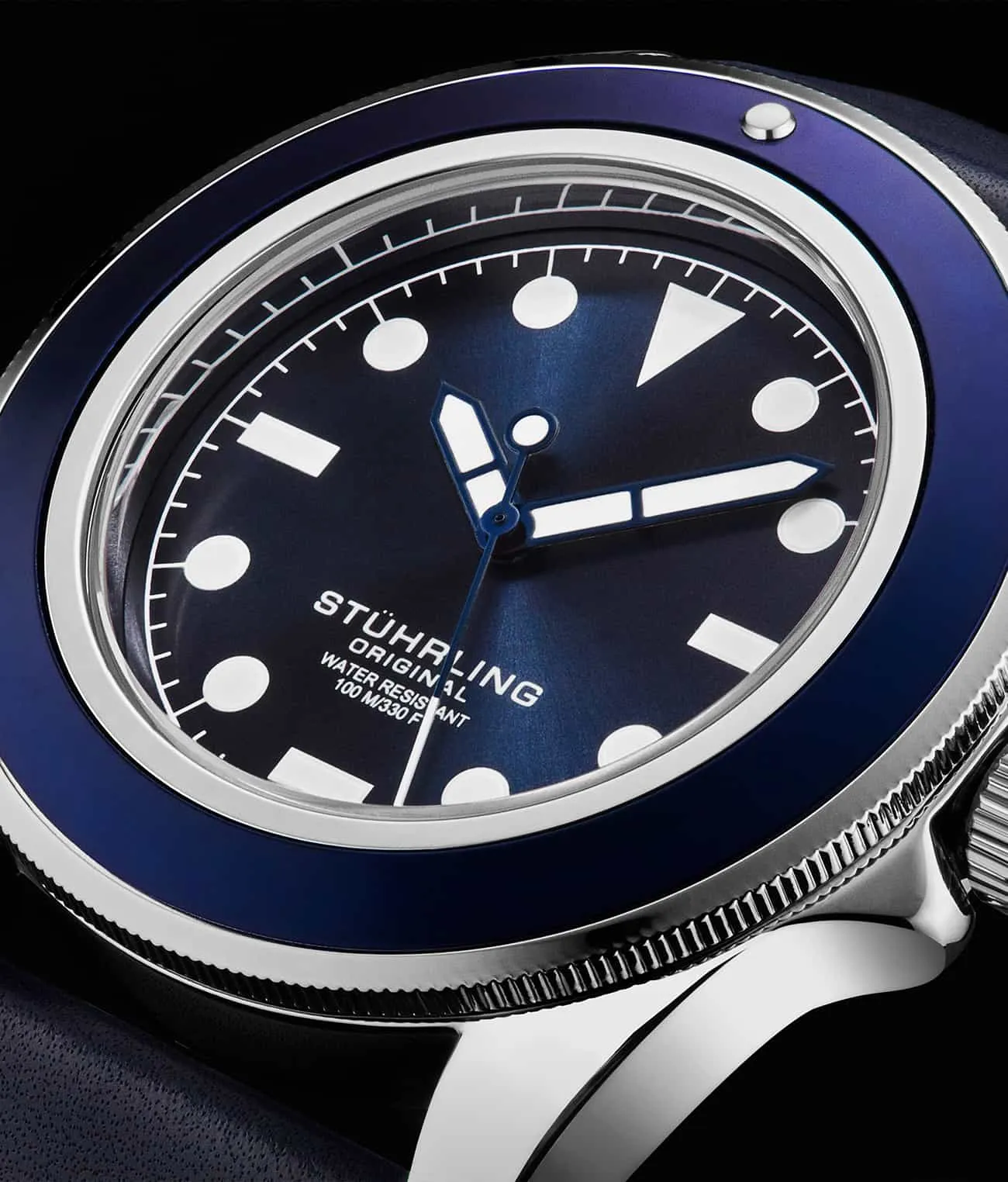 CarbonWave Japanese Quartz 42mm Dive Watch 4027