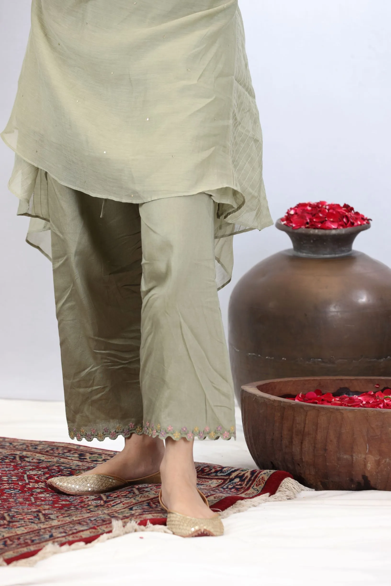 DIA GATHERED KURTA SET - GREEN