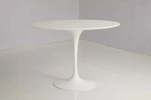 Eero Saarinen Tulip Table - Oval Dining 32 x 55 Inch