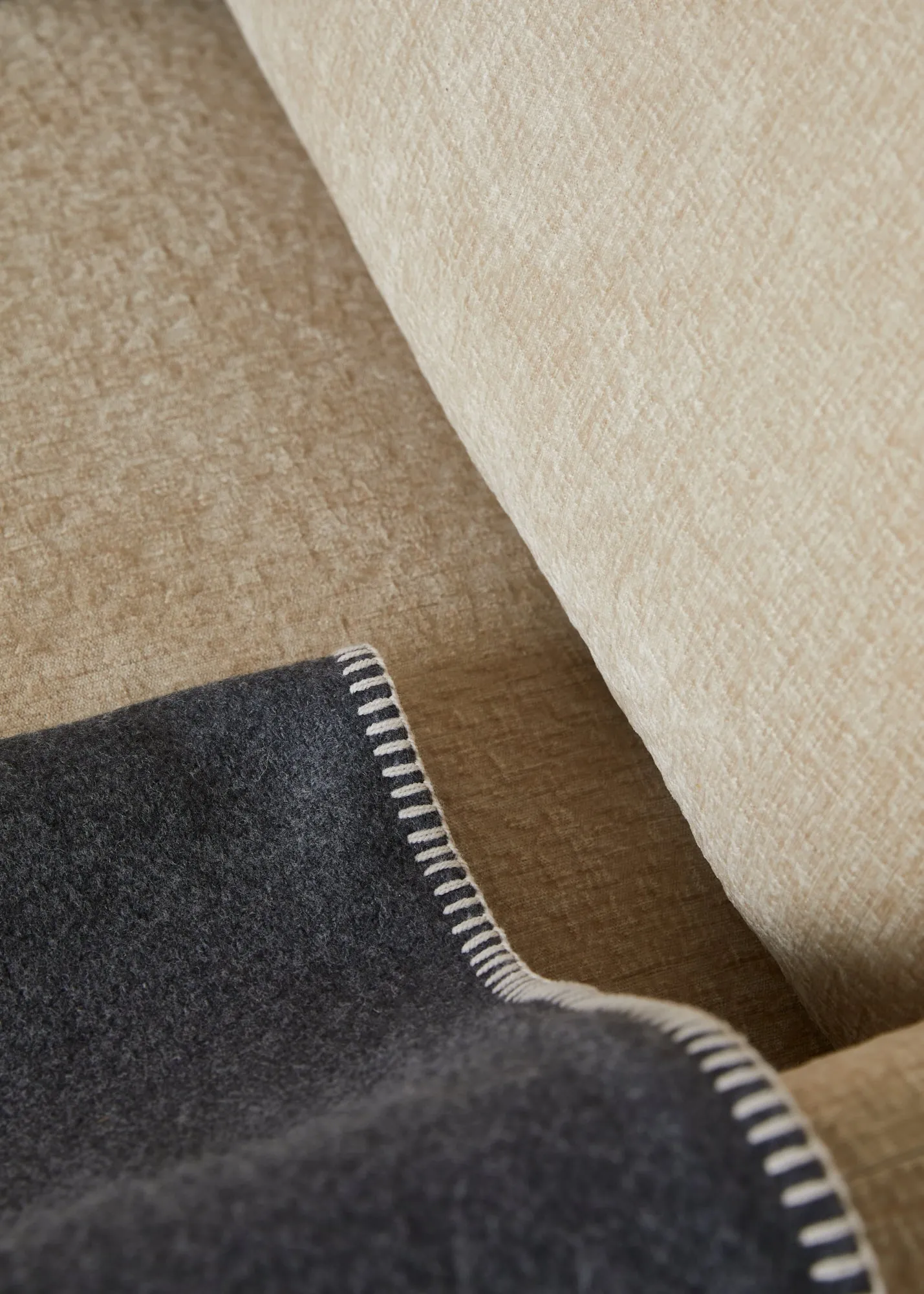 Foxford Oatmeal Blanket Stitch Cashmere Blend Throw