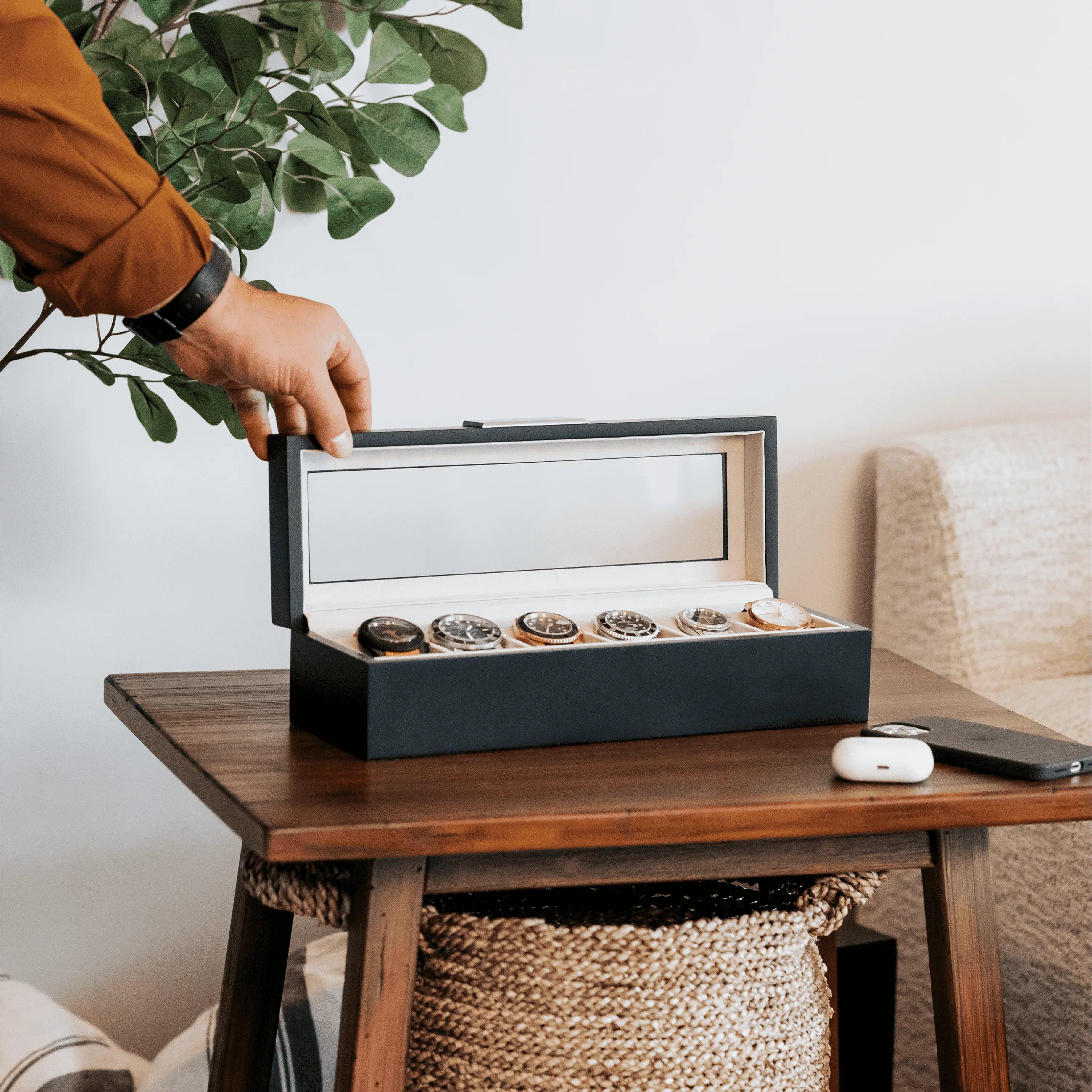 Modern Clip Watch Box - 6 Slot