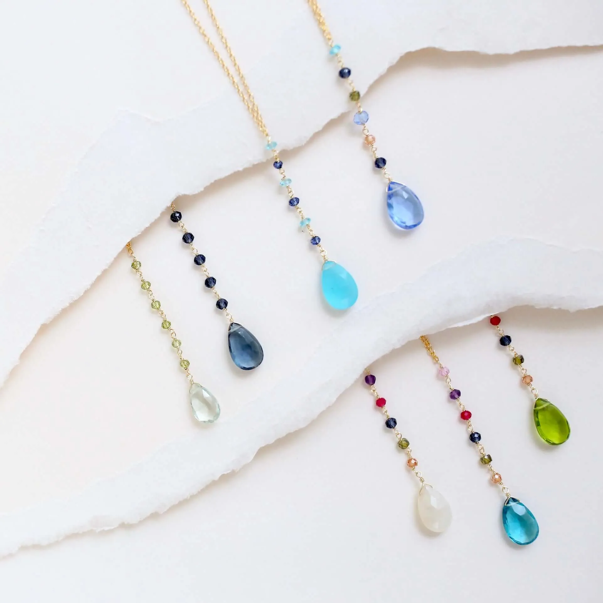 Peridot Green Quartz Yoga Pendant Necklace - Gold